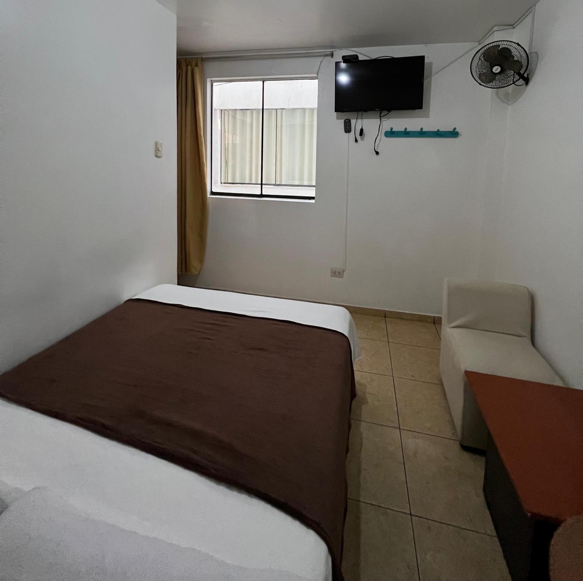 Hospedaje Senegal Cerca Al Aeropuerto 리마 외부 사진